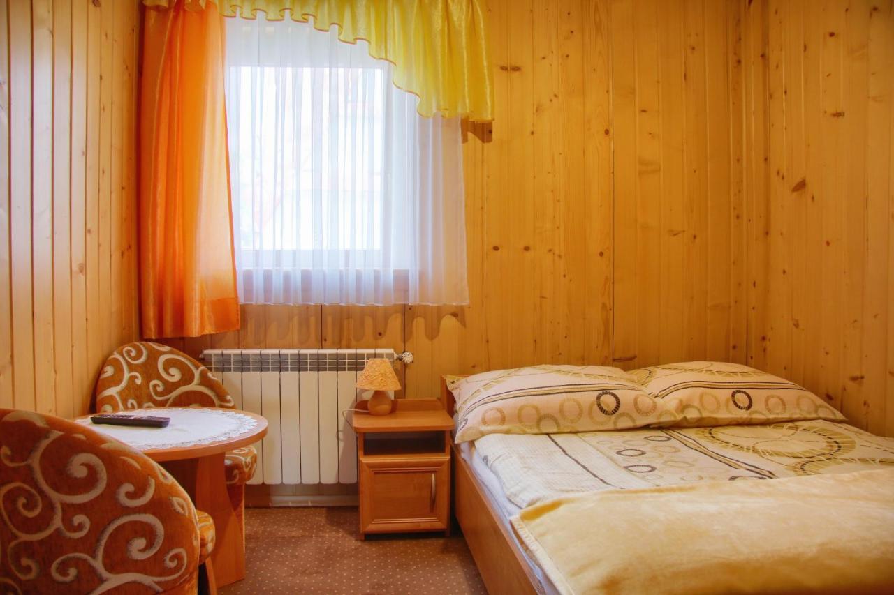 Pokoje Goscinne Anna Bukowska Bukowina Tatrzańska Buitenkant foto