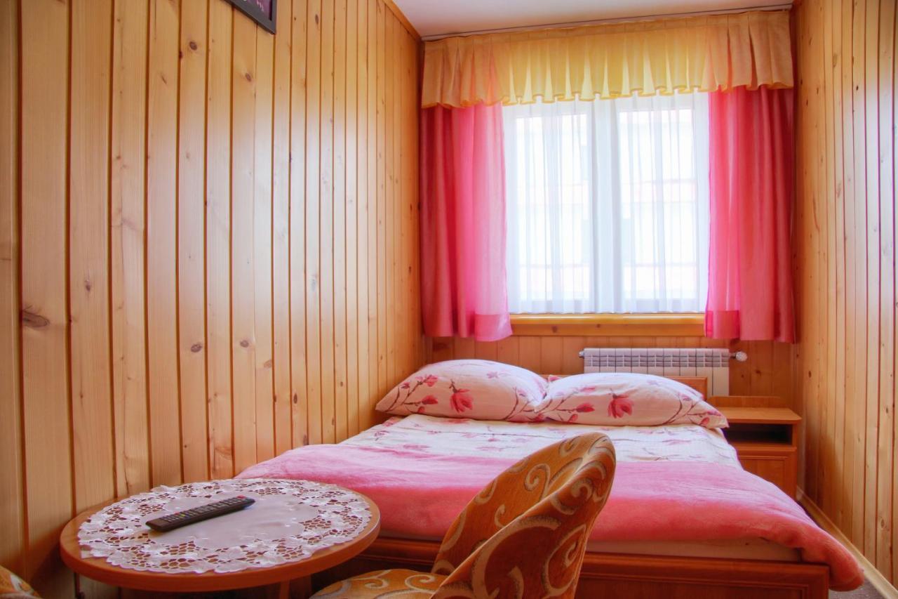 Pokoje Goscinne Anna Bukowska Bukowina Tatrzańska Buitenkant foto