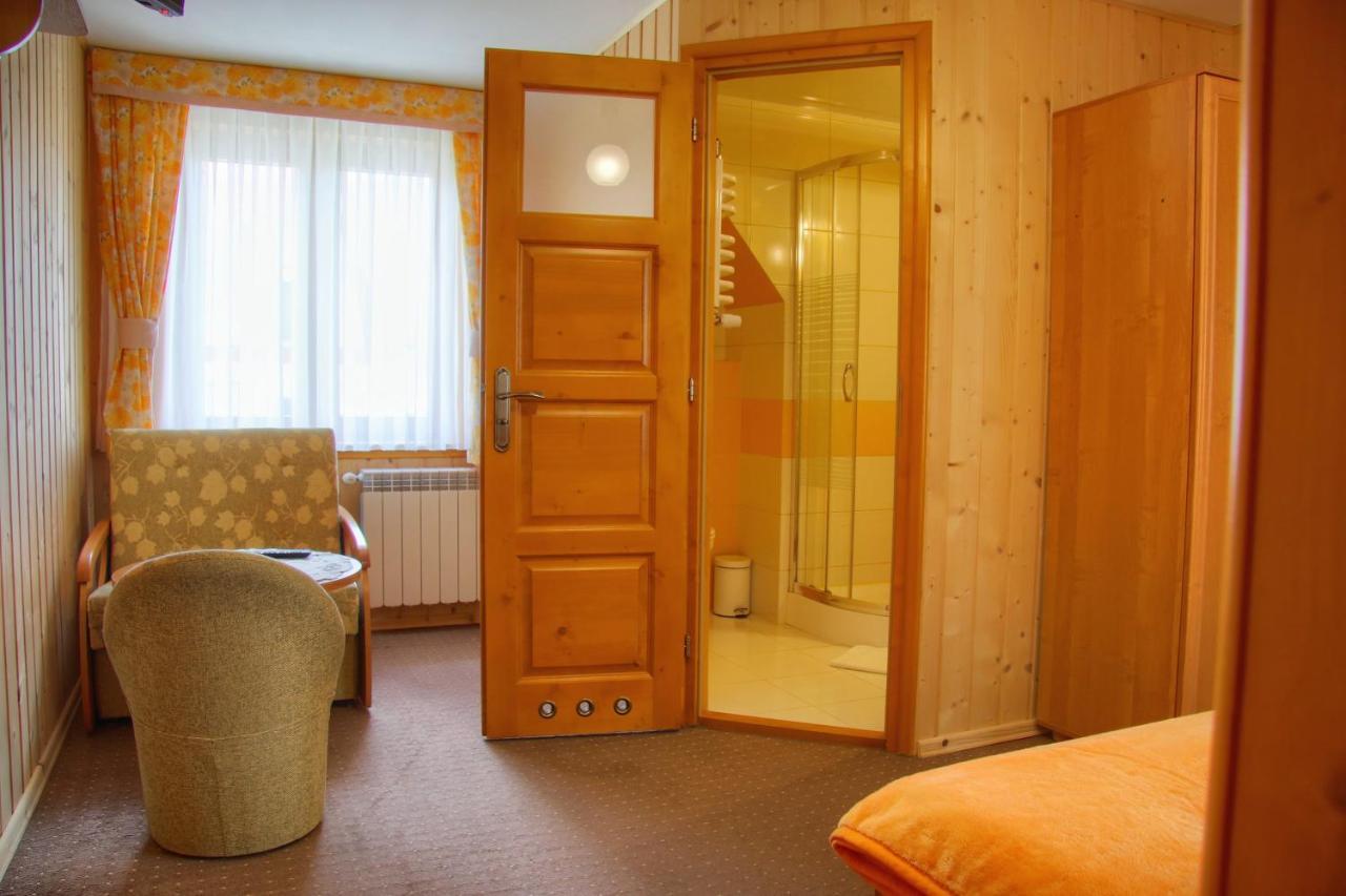 Pokoje Goscinne Anna Bukowska Bukowina Tatrzańska Buitenkant foto